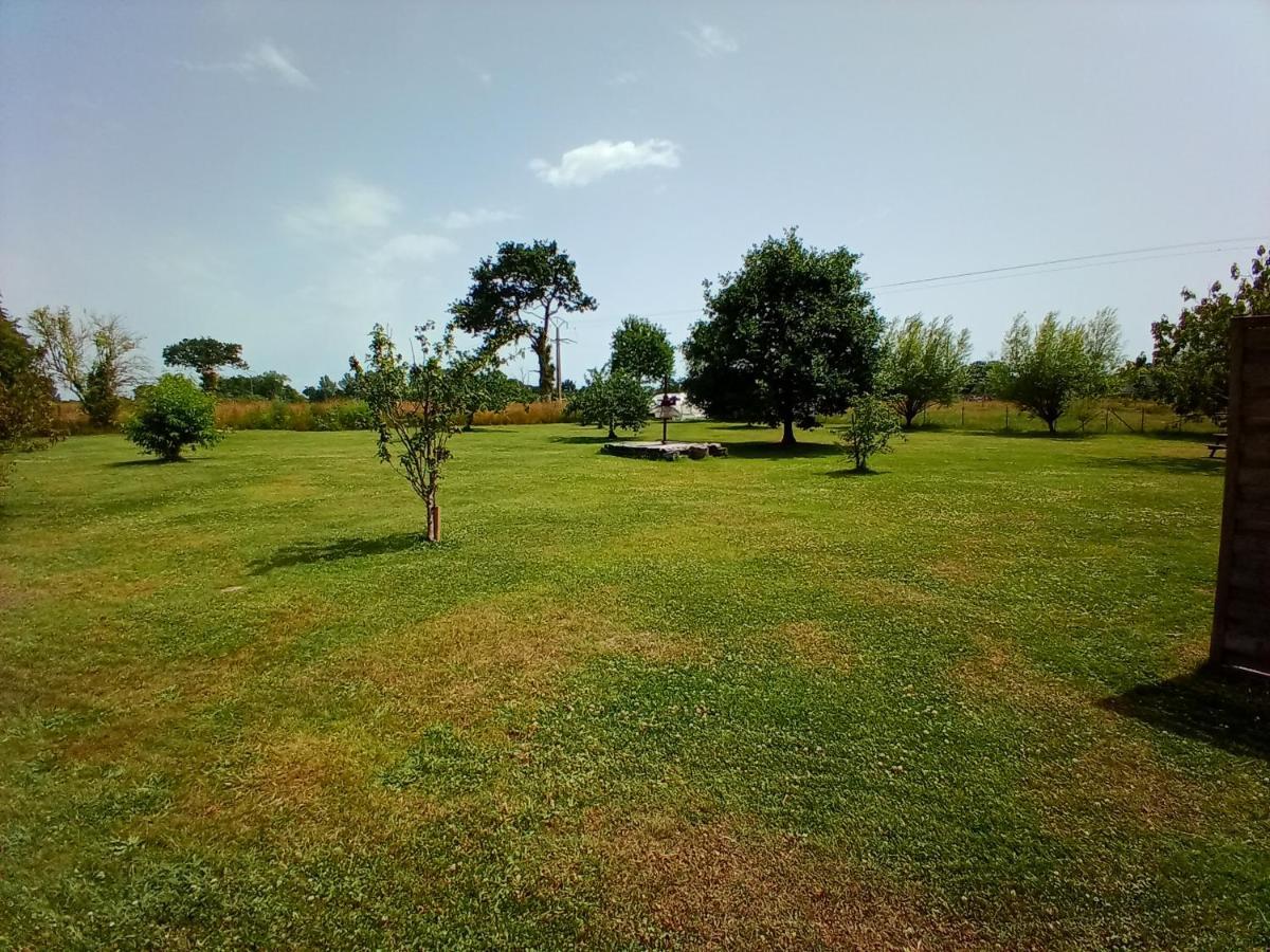 La Ferme D' Emerentine Bacilly Εξωτερικό φωτογραφία